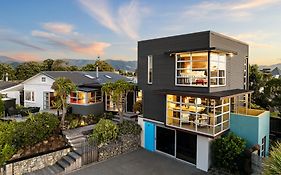 Top Floor Bed And Breakfast